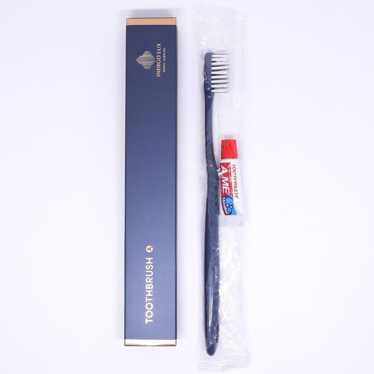 Set of 50 Hlpmedical hotel toothbrushes and toothpaste for guesthouse travel, personal oral care essentials, compact and disposable.