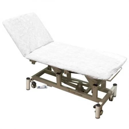 Disposable fitted bedsheets by Hlpmedical, box of 100, showing neatly folded, soft, and elastic fitted sheet for medical or hospital use.