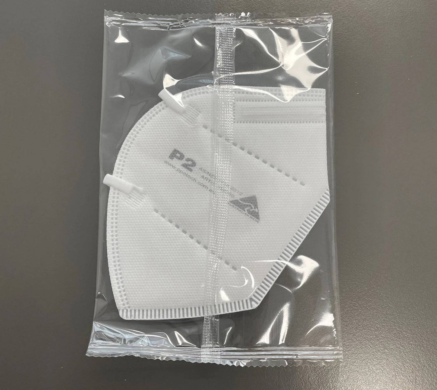 Hlpmedical Australian-made P2 white 4-layer face mask with ear loops, PPE safety mask, 25-pack for personal protection