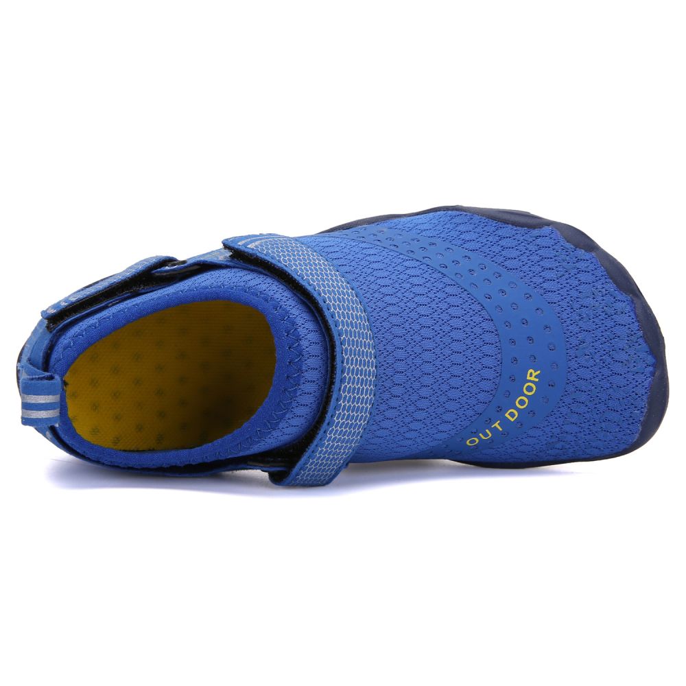 Kids Hlpmedical barefoot water shoes in Klein blue for boys and girls, quick-dry aqua sports shoes size US4/EU36, shown on a child.