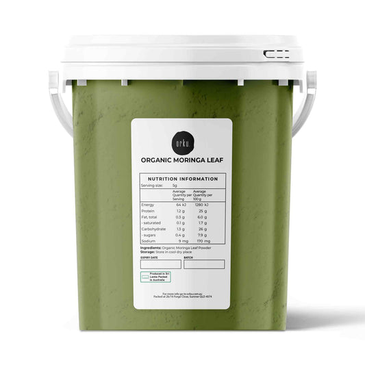 Organic Moringa leaf powder tub by Hlpmedical, 400g food-grade oleifera supplement in a drumstick leaf supplement container.