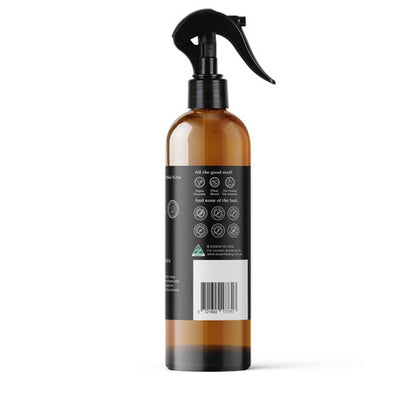 Hlpmedical Natural Anti-Itch Scratch Spray for Dogs with aloe, tea tree, and vitamin E, soothing pet skin irritation.