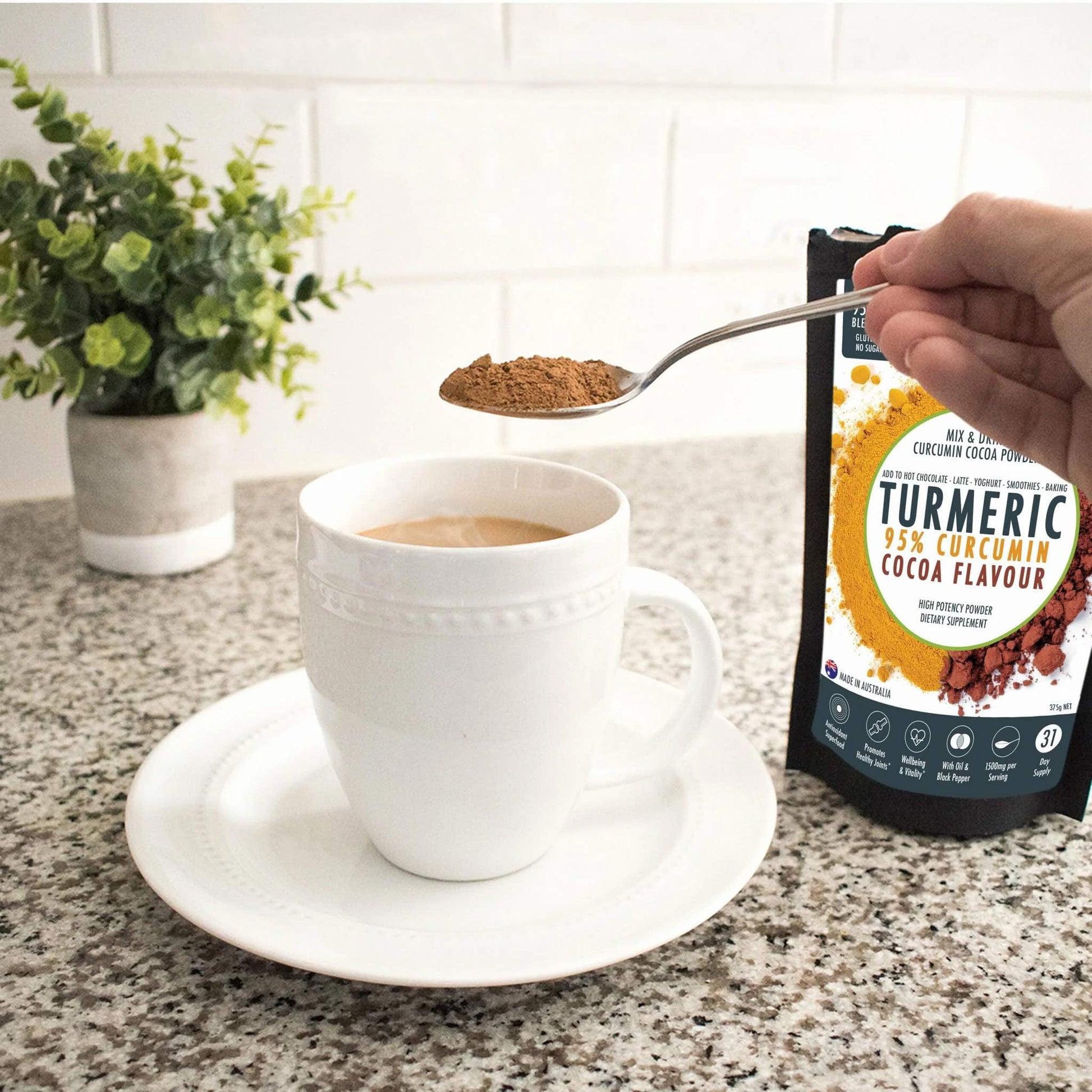 Organic curcumin extract turmeric powder with cocoa flavor and black pepper, 375g, in a health and nutrition supplement package.