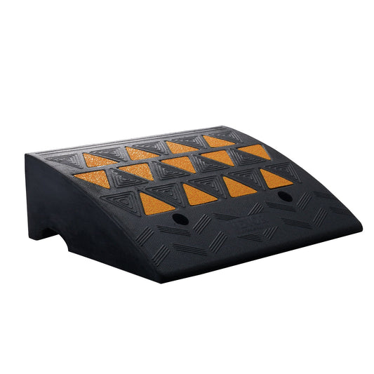 Hlpmedical rubber curb ramp with 15.2cm rise, 37cm width, heavy-duty for vehicles, forklifts, wheelchairs, and driveway access.