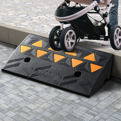 Heavy-duty rubber curb ramp by Hlpmedical, 10.8 cm rise, 30 cm wide, 50 cm long, ideal for forklifts, trucks, and wheelchairs.